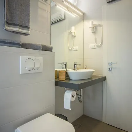 Apartman Bozikovic 365 *