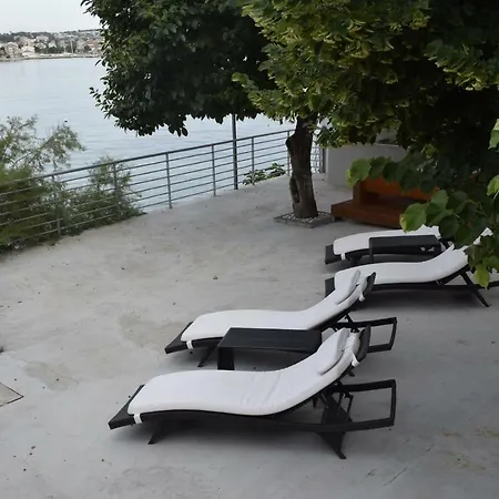 Bozikovic 365 * Podstrana